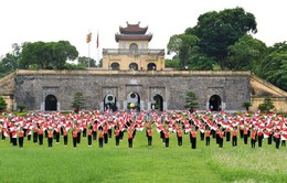 Màn đồng diễn cờ Seamphore của các chỉ huy đội giỏi xác lập kỷ lục Việt Nam