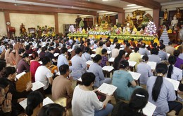 Hàng nghìn người dự Lễ hội thắp sáng tri ân tại Ninh Bình nhân mùa Vu lan 2023