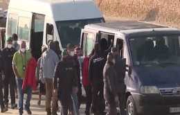Italy kêu gọi EU cho phép tiếp nhận thêm người nhập cư