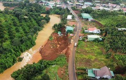 Thêm 2 vụ nứt đất, sụt lún nghiêm trọng ở Ðắk Nông