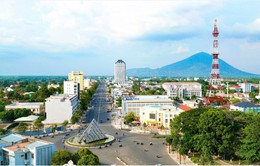 Tây Ninh: Vẫn còn khoảng 30% công chức “sáng cắp ô đi, chiều cắp về”