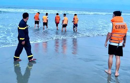 Quảng Ngãi: Một thanh niên gặp nạn khi tắm biển