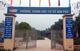 Vụ học sinh xúc phạm cô giáo ở Tuyên Quang: Điều chuyển hiệu trưởng, kỷ luật cảnh cáo cô giáo