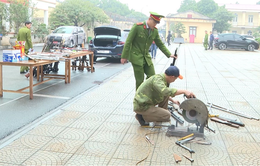Hà Nam: Tiêu hủy hơn 600 vũ khí, vật liệu nổ, công cụ hỗ trợ và pháo