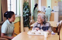 Nở rộ dịch vụ dạy học cho người cao tuổi tại Trung Quốc