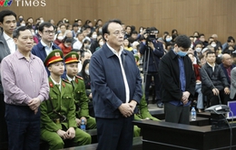 Dẫn giải Chủ tịch Tân Hoàng Minh Đỗ Anh Dũng cùng 13 đồng phạm đến tòa xét xử