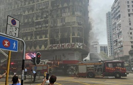 Cháy lớn tại tòa nhà cao tầng ở Hong Kong (Trung Quốc), nhiều người thương vong