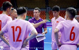 ĐT futsal Việt Nam tập làm quen nhà thi đấu chính thức Hua Mark