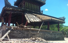 Huế khắc phục sự cố sạt đổ mái di tích Phu Văn Lâu