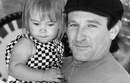 Tài tử Robin Williams đăng ảnh chụp cùng con gái trước khi qua đời