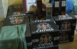 Quảng Ninh: Thu giữ gần 1000 chai rượu lậu 