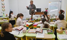 Trường học dưới lòng đất tại Ukraine