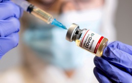 Anh khuyến cáo thai phụ cần tiêm vaccine phòng bệnh COVID-19