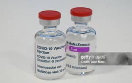 AstraZeneca thừa nhận vaccine COVID-19 có thể gây tác dụng phụ hiếm gặp dẫn đến đông máu