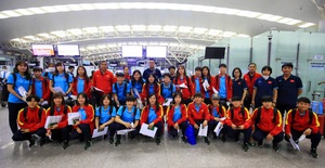 ẢNH: Đội tuyển Nữ Việt Nam lên đường đi tập huấn Hàn Quốc
