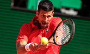 Novak Djokovic giành quyền vào tứ kết Monte Carlo Masters