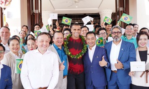 Các huyền thoại bóng đá Brazil đã có mặt tại Việt Nam