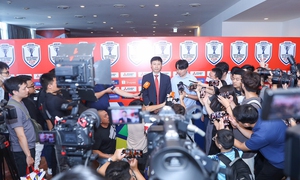 HLV trưởng Kim Sang Sik tin vào khả năng của ĐT Việt Nam tại ASEAN Mitsubishi Electric Cup 2024