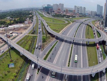 Chuyển nhượng quyền thu phí sử dụng tài sản kết cấu hạ tầng giao thông đường bộ tối đa là 10 năm