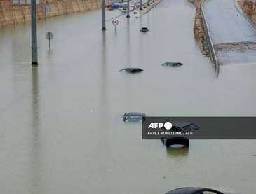 Mưa lớn gây ngập lụt nghiêm trọng, Saudi Arabia đóng cửa nhiều trường học
