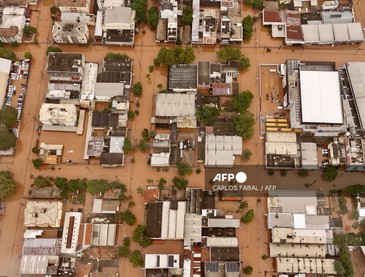 Ít nhất 57 người thiệt mạng, 70.000 người phải sơ tán do lũ lụt tại Brazil
