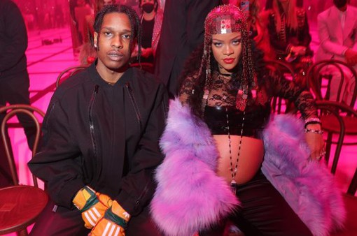 Rihanna và A$AP Rocky chào đón con đầu lòng