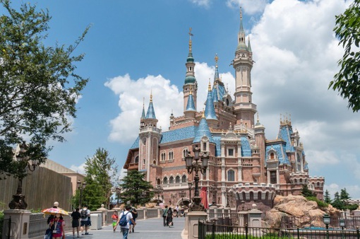 Công viên Disneyland Thượng Hải mở cửa trở lại