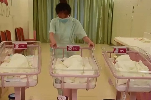 Trung Quốc công bố hàng loạt ưu đãi nhằm tăng tỷ lệ sinh