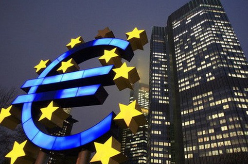 ECB cân nhắc tiếp tục tăng thêm lãi suất