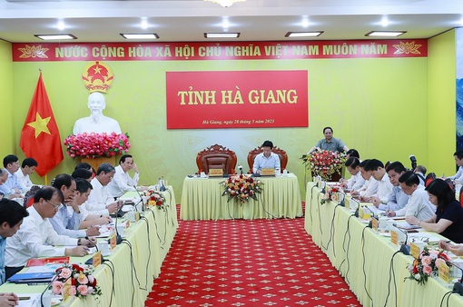Thủ tướng Phạm Minh Chính làm việc với lãnh đạo chủ chốt tỉnh Hà Giang