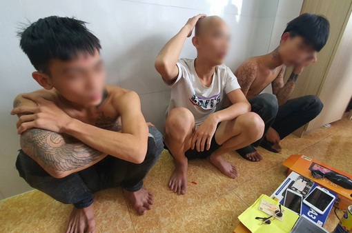 Đắk Lắk: Bắt nhóm đối tượng gây ra nhiều vụ trộm cắp trên xe ô tô dừng đỗ