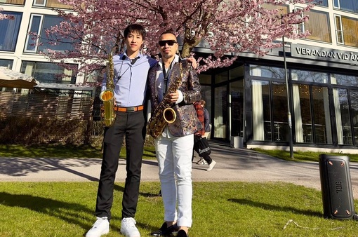 Nghệ sĩ saxophone Lê Duy Mạnh mang nhạc Trịnh giới thiệu với bạn bè quốc tế