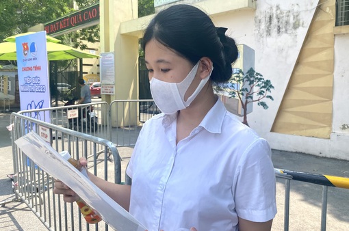 Đề thi Ngữ Văn vào lớp 10 tại Hà Nội năm 2023: Câu hỏi bám sát thực tế