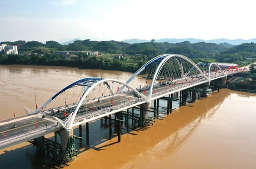 Yên Bái khánh thành cây cầu thứ 8 bắc qua sông Hồng