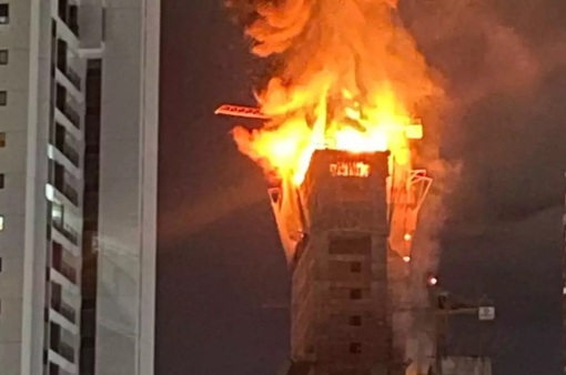 Hỏa hoạn thiêu rụi tòa nhà cao tầng ở Brazil
