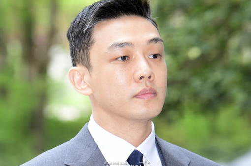 Yoo Ah In phủ nhận các cáo buộc, người hâm mộ tới phiên toà ủng hộ