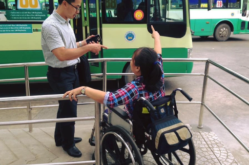 Còn nhiều rào cản trên đường đi của người khuyết tật