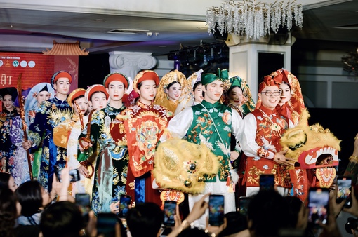 Gìn giữ văn hoá qua trang phục truyền thống Việt Nam