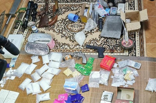 Bắt 4 đối tượng trong đường dây buôn ma túy liên tỉnh, thu giữ nhiều vũ khí