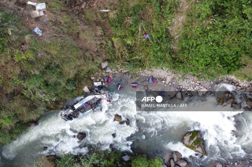 Xe bus rơi xuống sông ở Peru, 25 người thiệt mạng