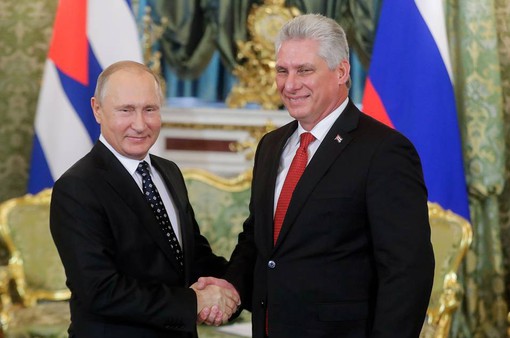 Chủ tịch Cuba hội đàm với Tổng thống Nga