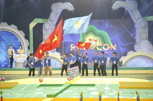 SKH - AUTOMATION vô địch Robocon Việt Nam 2024