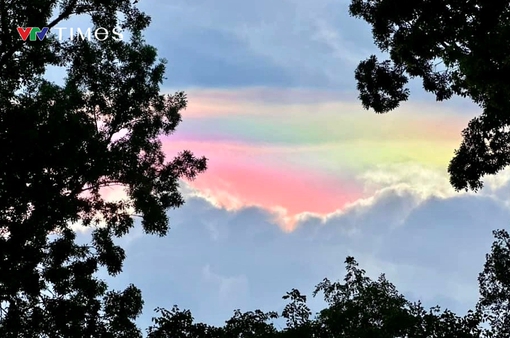 Lý giải hiện tượng xuất hiện "mây ngũ sắc" trên bầu trời TP Hồ Chí Minh