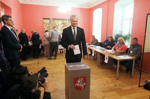 Bầu cử Tổng thống Litva: Tổng thống đương nhiệm Nauseda giành chiến thắng trong vòng đầu tiên