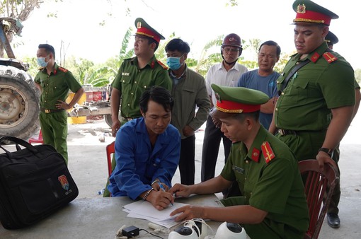 Bình Thuận: Bắt thêm 4 đối tượng trong đường dây trộm cát bằng xe máy cày