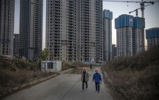 Trung Quốc bơm 42 tỷ USD giải cứu bất động sản