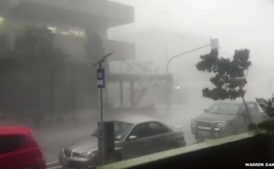 Australia hứng chịu cơn bão lớn nhất sau 30 năm
