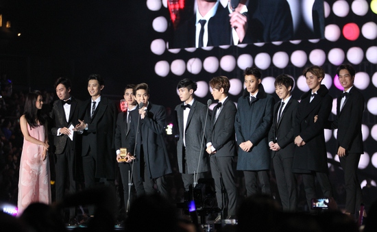 EXO đại thắng tại MAMA 2014