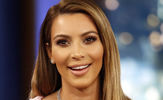 Kim Kardashians thừa nhận thích chia sẻ chuyện gia đình