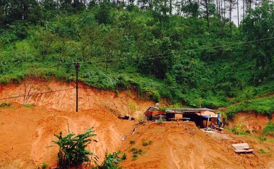 Lạng Sơn di dân khỏi vùng nguy hiểm sau vụ sạt lở đất